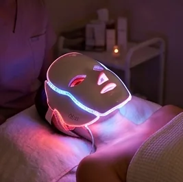Client under a soft LED light mask