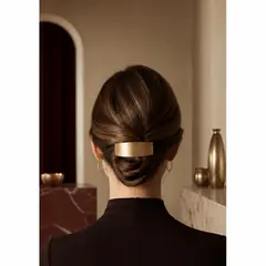 A finished chignon