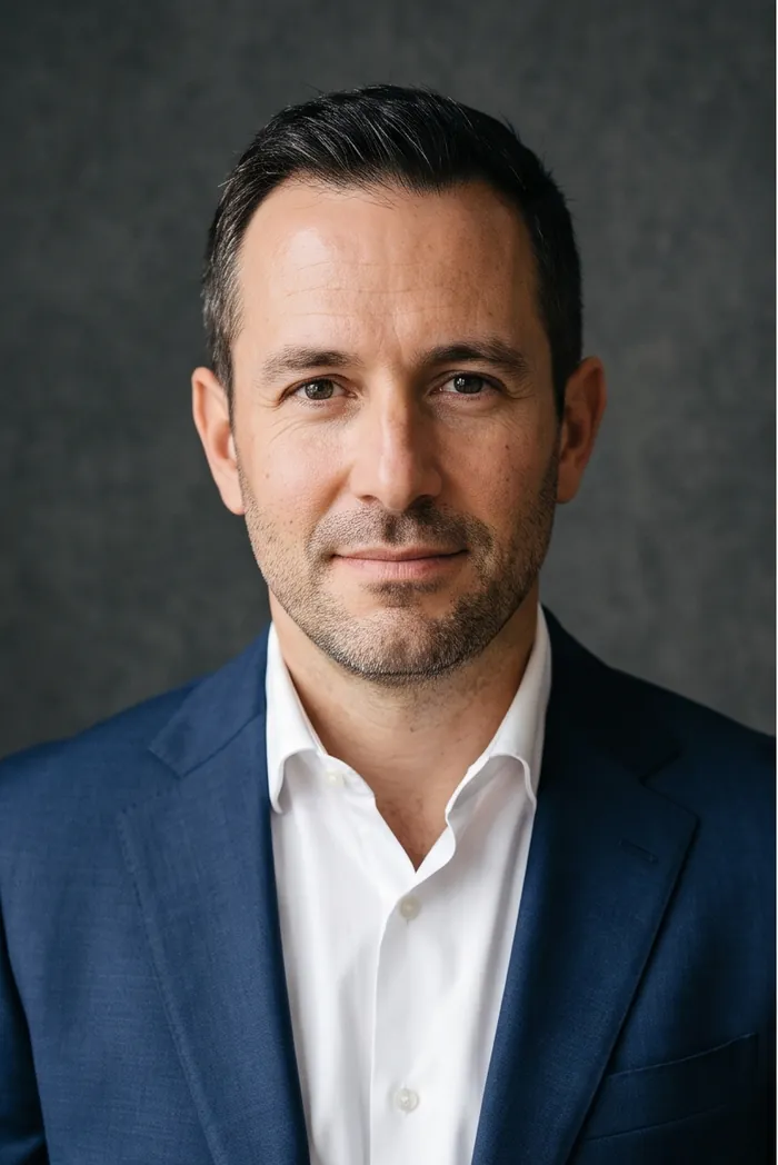 Portrait of Lucas Ferro